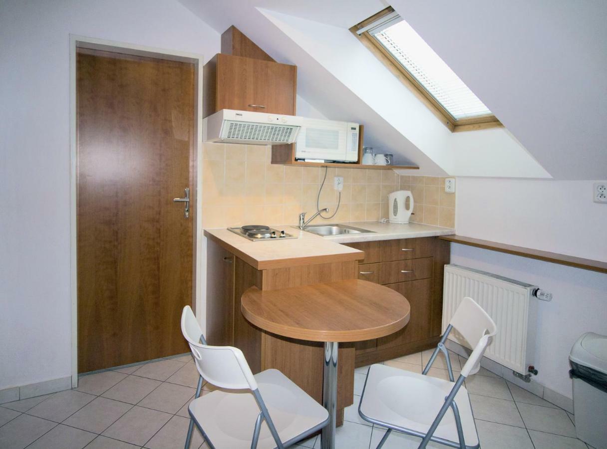Body Penzion Brno Luaran gambar